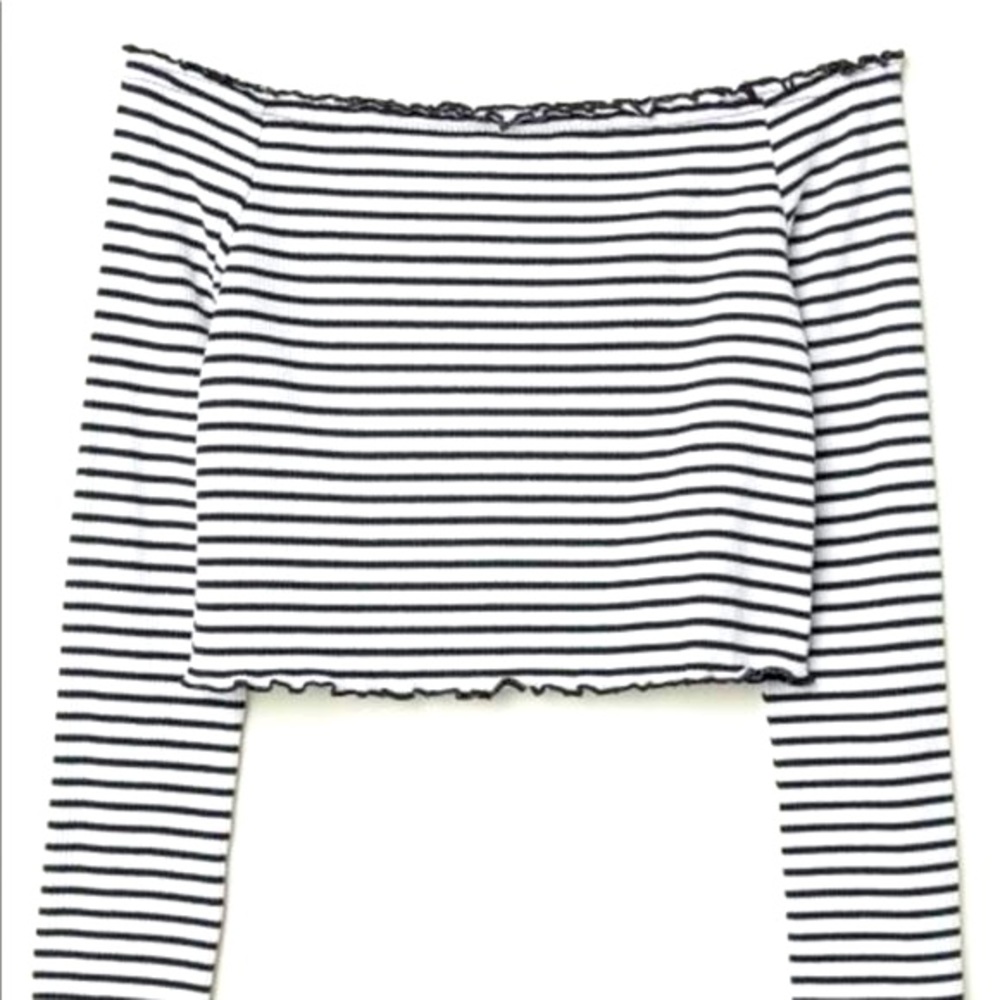 H&M Striped Long Sleeve Crop Top